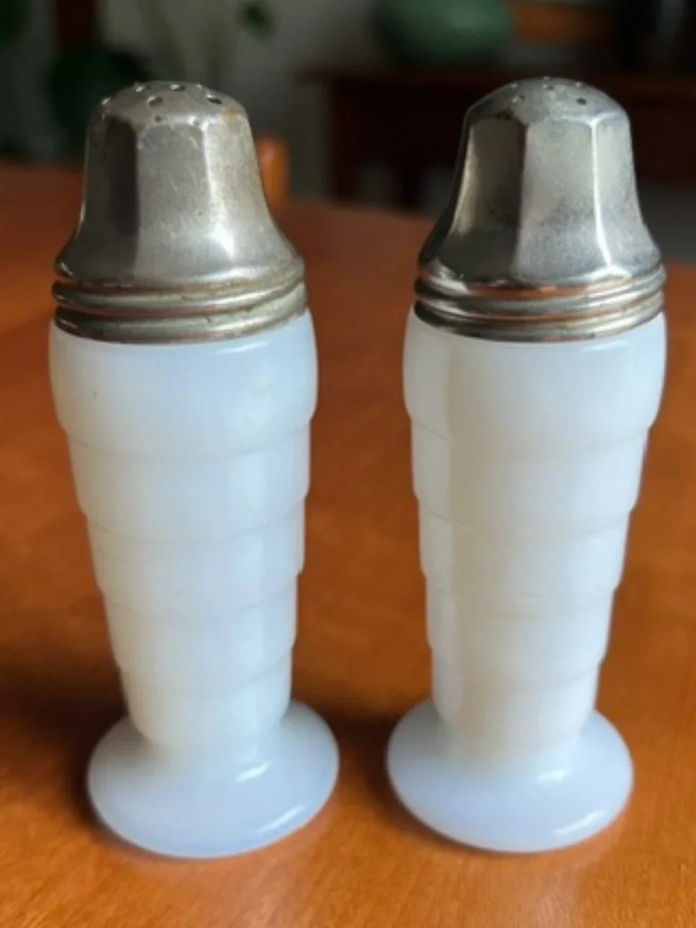 VINTAGE  Hazel Atlas Moderntone White Milk Glass Salt & Pepper Shakers